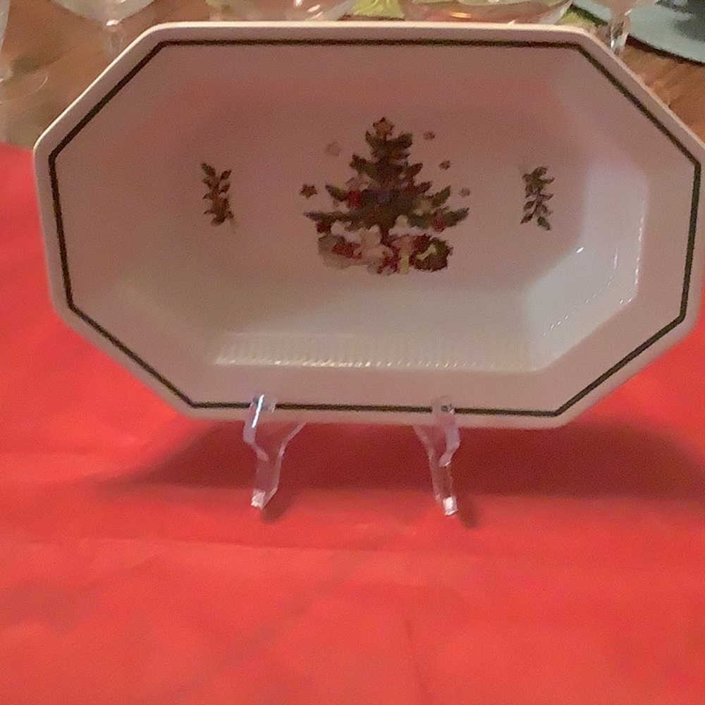 NIKKO Christmas Time Vegetable Dish